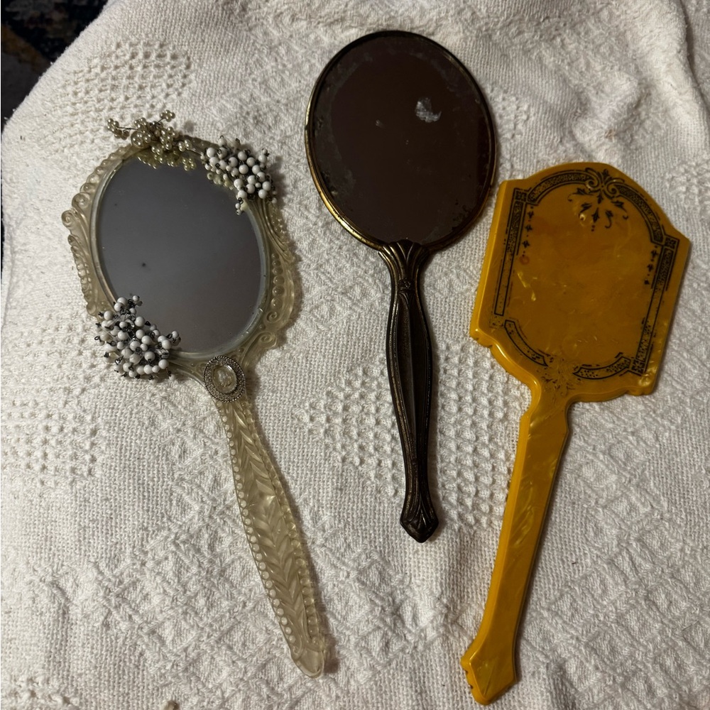 3 VINTAGE HAND MIRRORRS